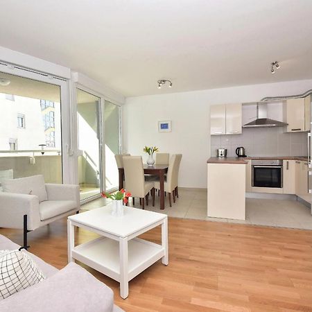 Sunshine Apartment Makarska Buitenkant foto