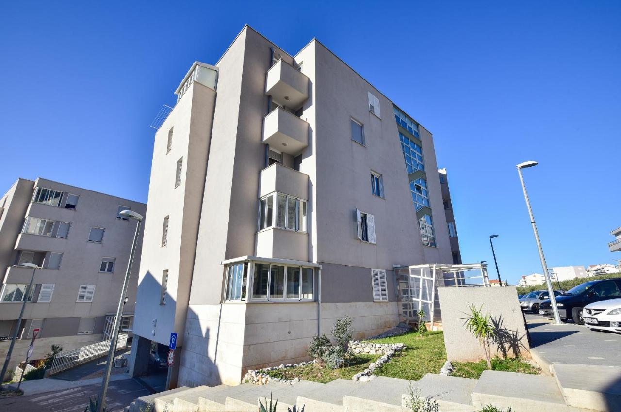 Sunshine Apartment Makarska Buitenkant foto